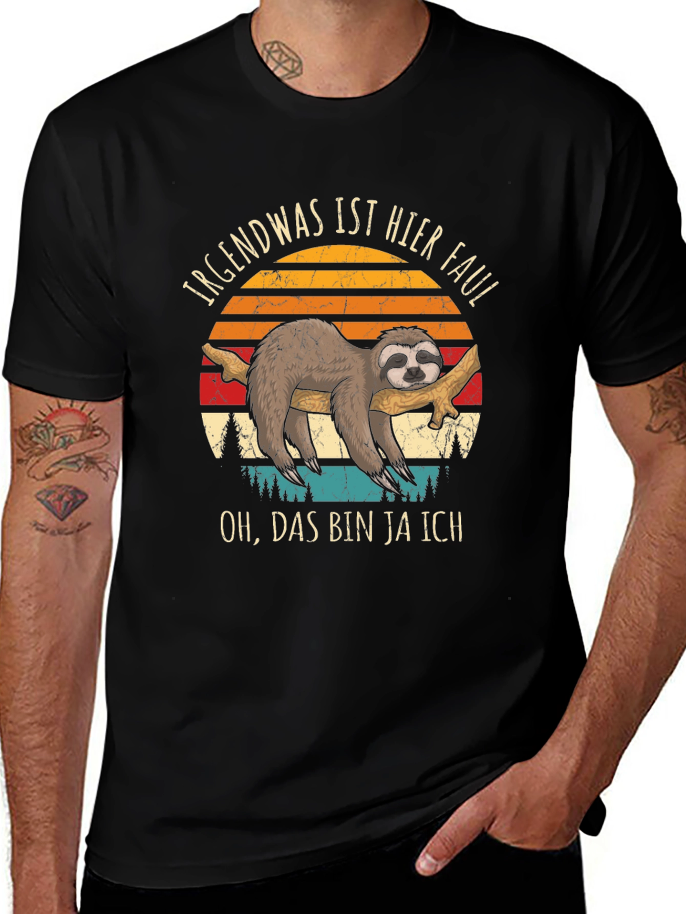 Funny Sloth Lazy Graphic T-Shirt - Irgendwas ist hier faul