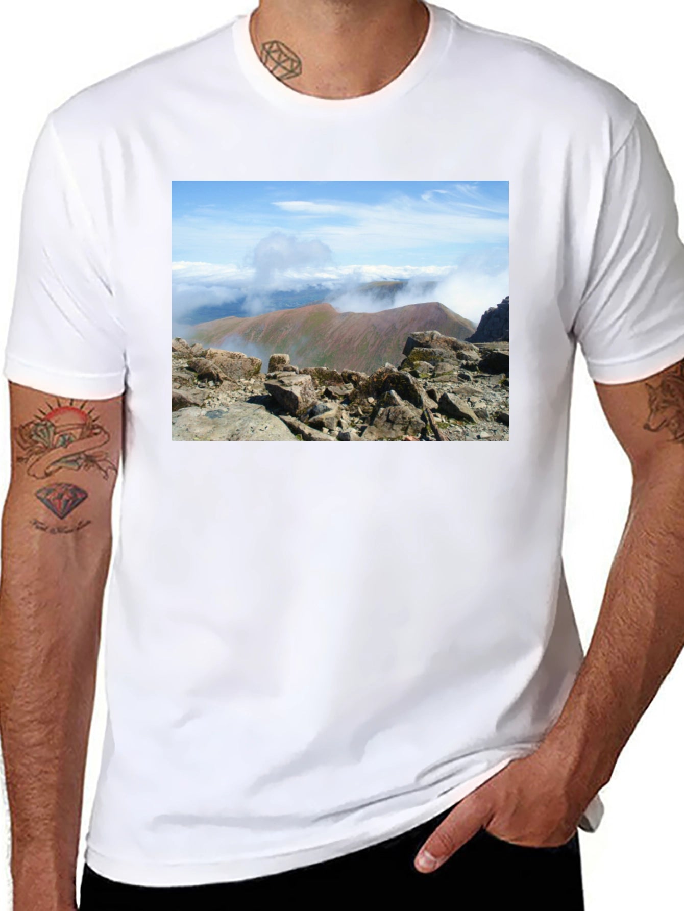 Mountain View Graphic Tee - Black Cotton Blend