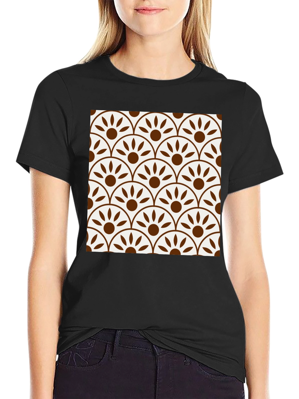 Stylish Black Tee with Retro Fan Pattern Design