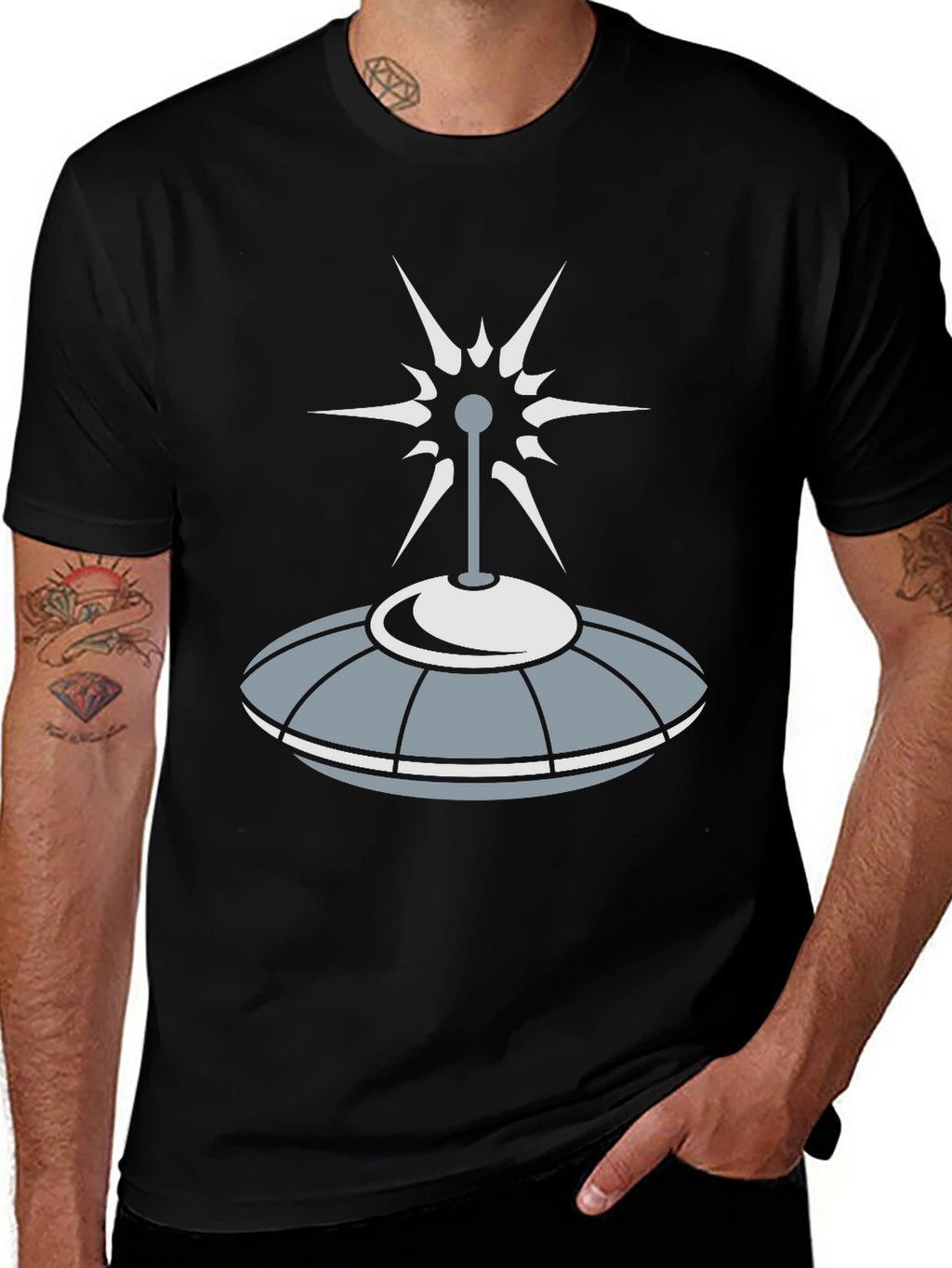 Retro UFO Graphic T-Shirt - Sci-Fi Style