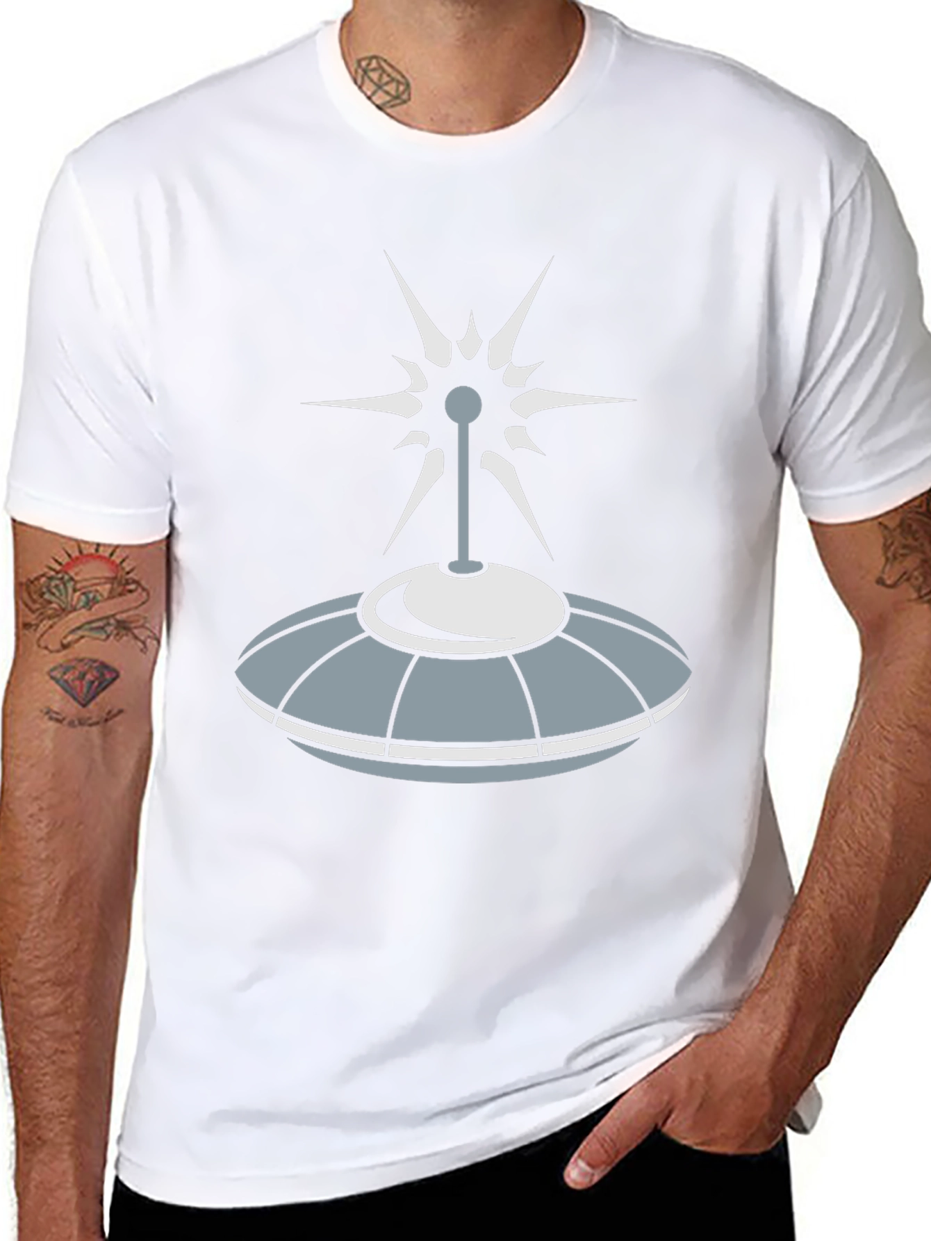 Retro UFO Graphic T-Shirt - Sci-Fi Style