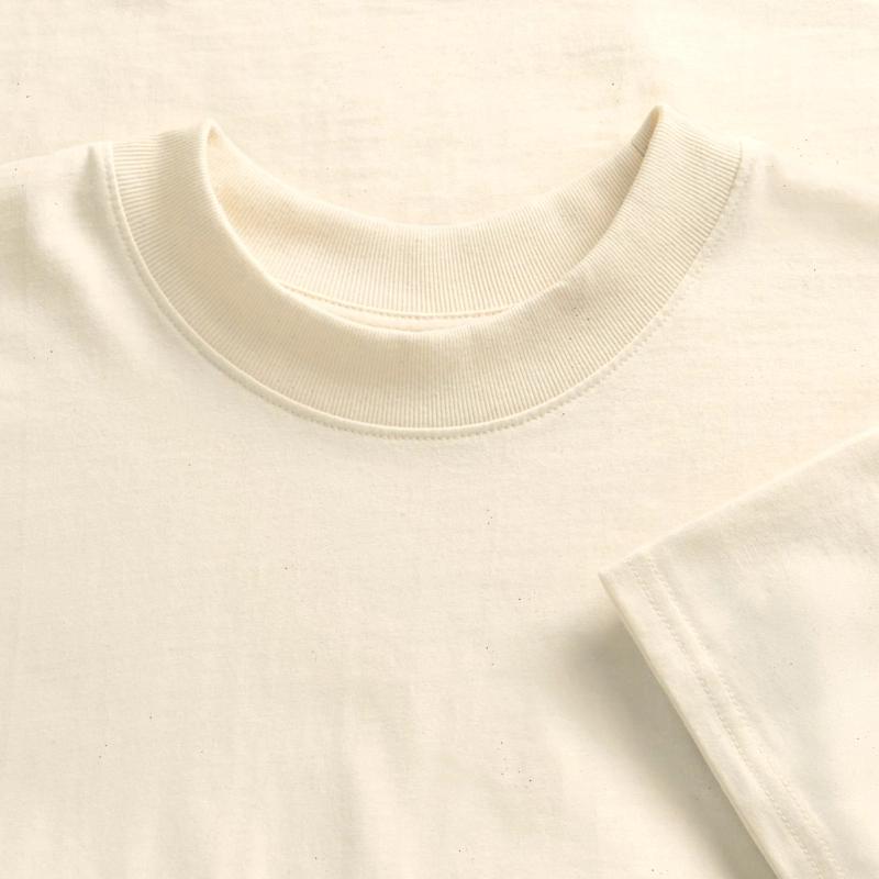 Low Effort Chic – Minimalist Aesthetic T-Shirt