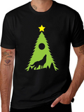 Wolf Howling Christmas Tree Black T-Shirt